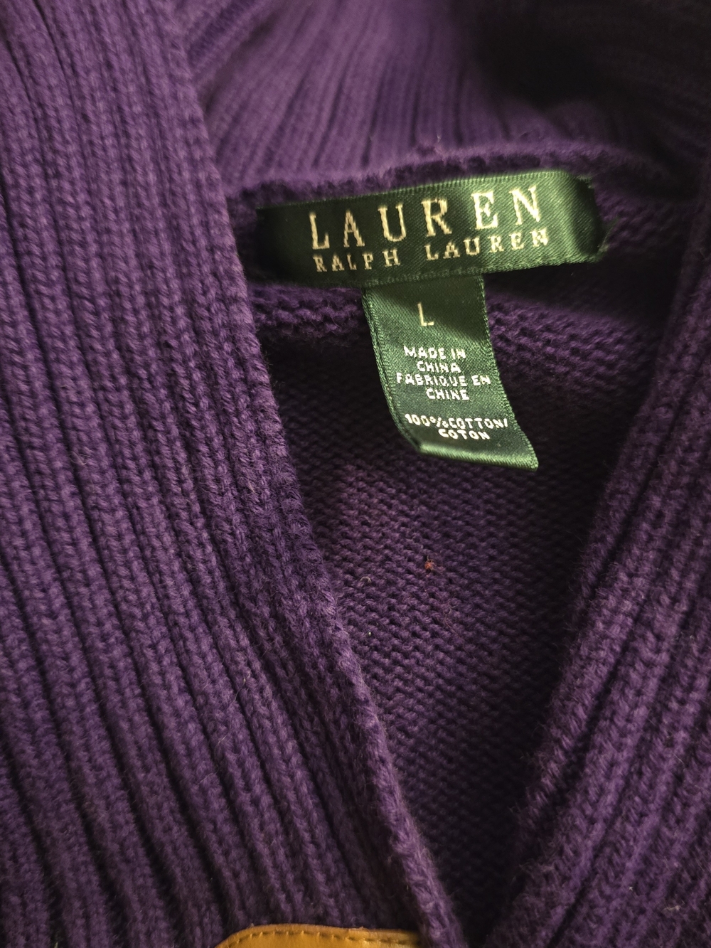Ralph Lauren Women's Eggplant Purple V-Neck Toggle Sweater Large - Picture 4 of 4